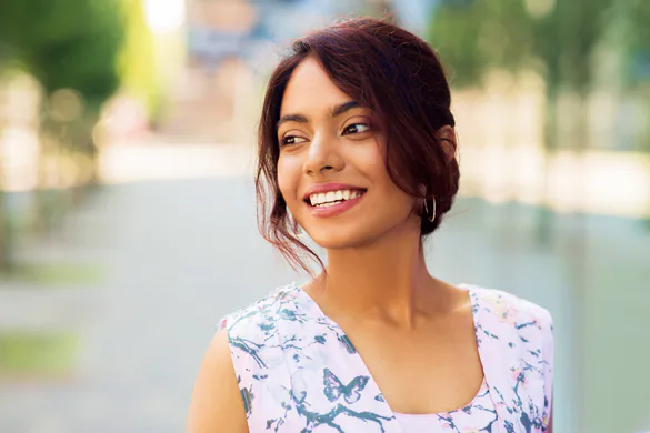 Veneer shade being compared to teeth